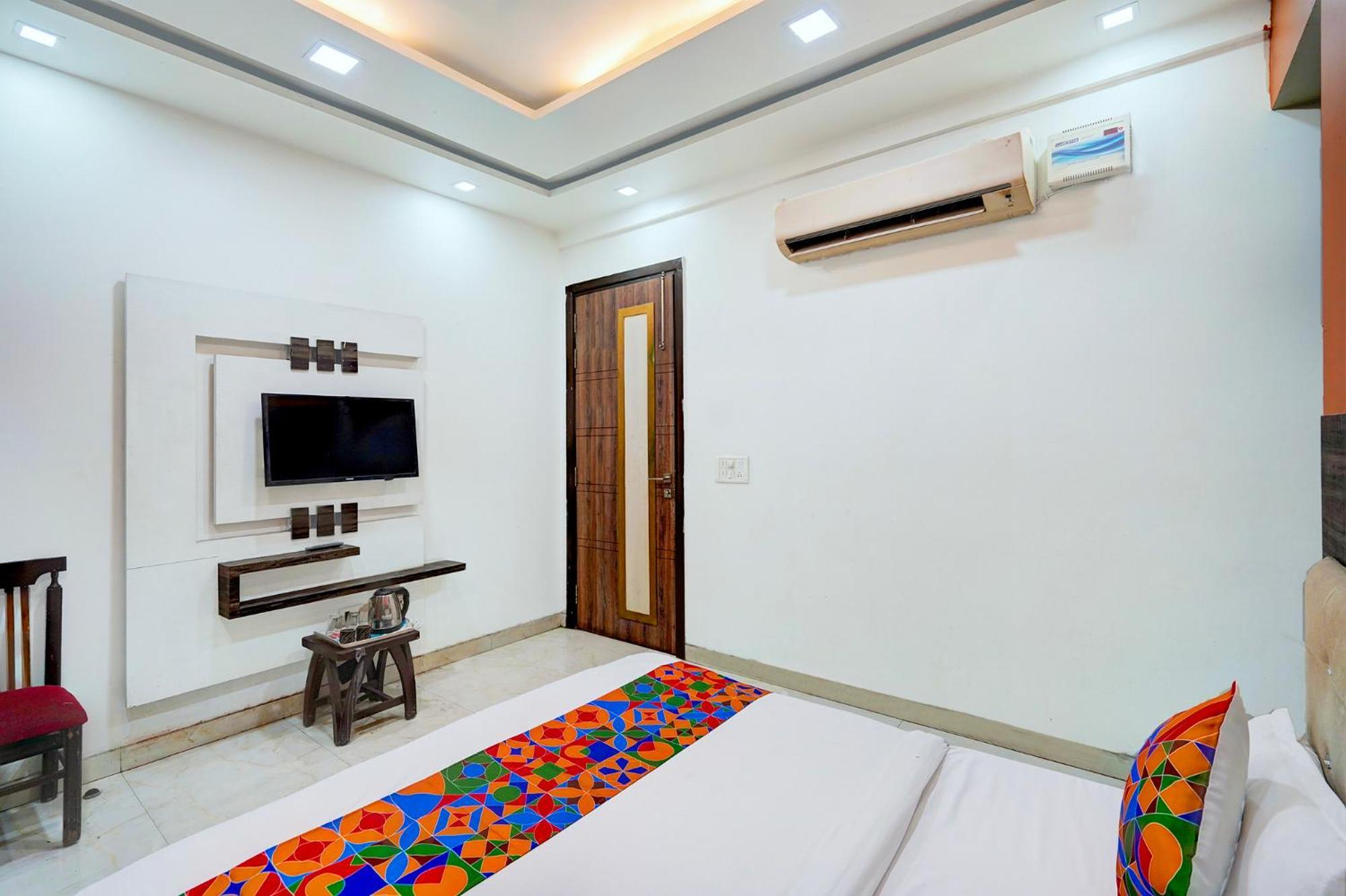 Fabhotel Season Grand Delhi Zewnętrze zdjęcie
